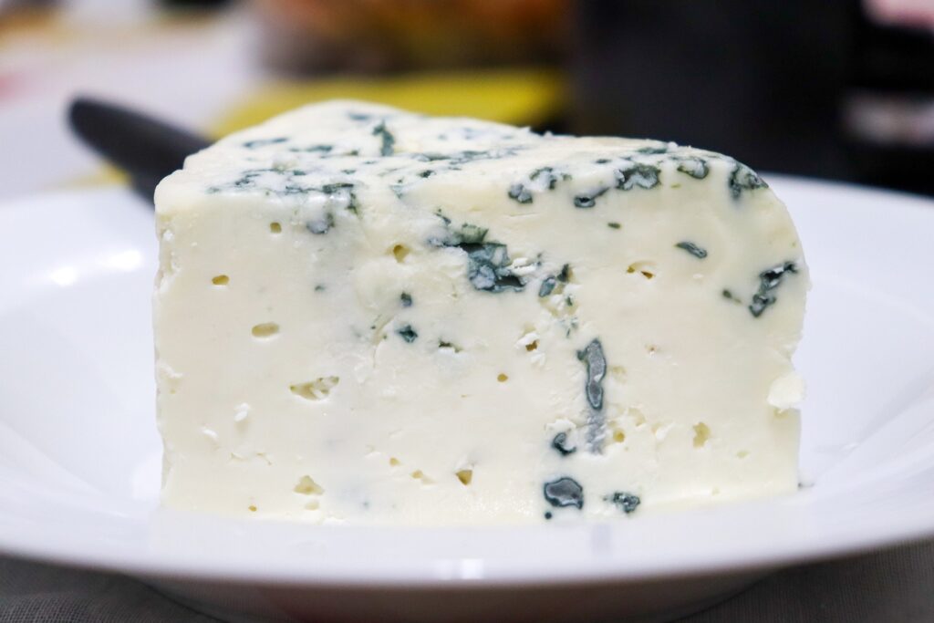 Blue cheese for weight loss