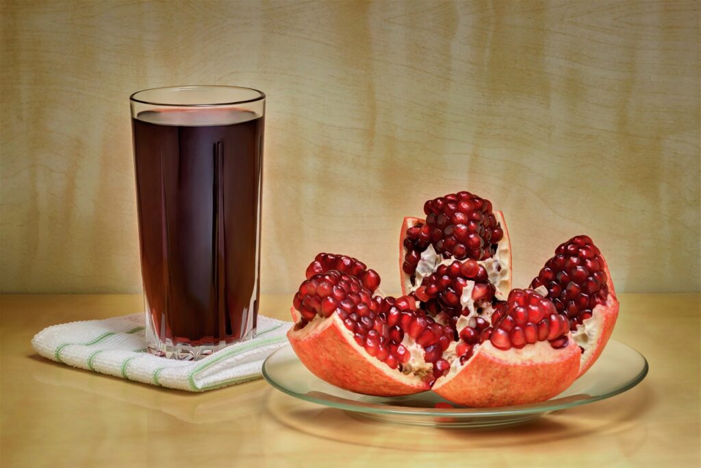 Pomegranate or pomegranate juice for weight loss