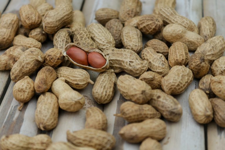 Are Peanuts Keto-Friendly (& Better Substitutes)