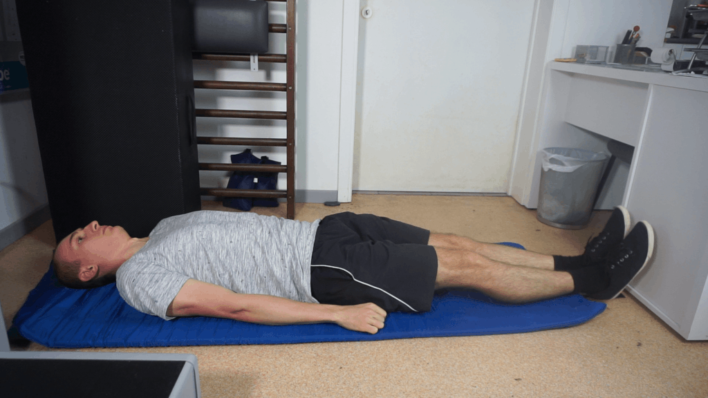 How to do a lying leg raise
