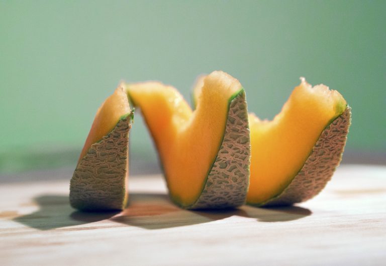 Is Cantaloupe Keto-Friendly (& Substitutes)