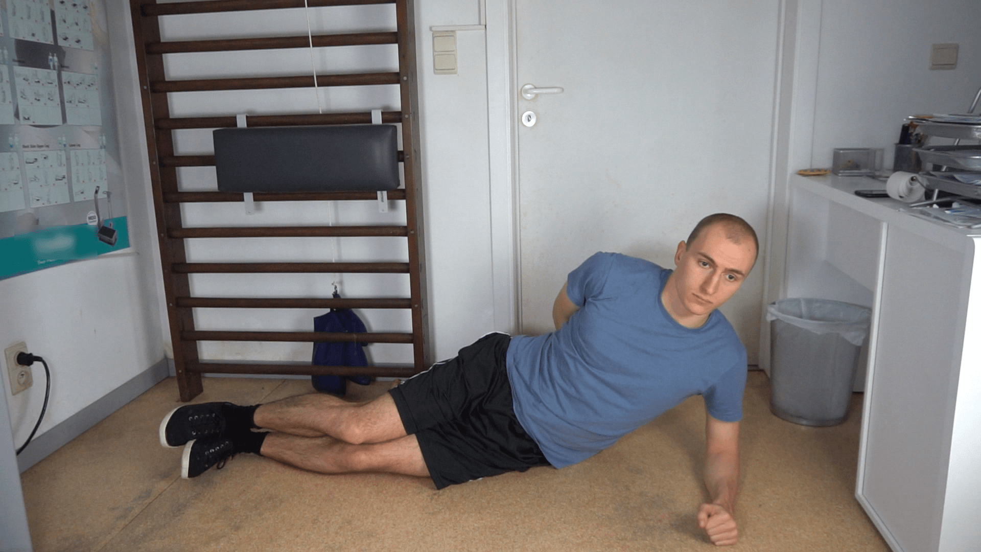How to do a side plank pulse