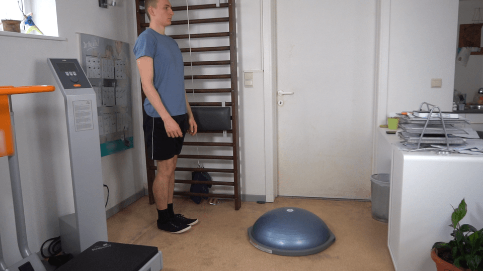 How to do a Bosu partial lunge